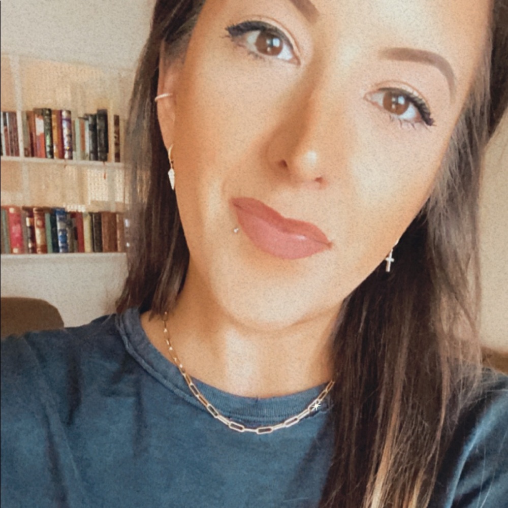 Meet your Posher, Megan